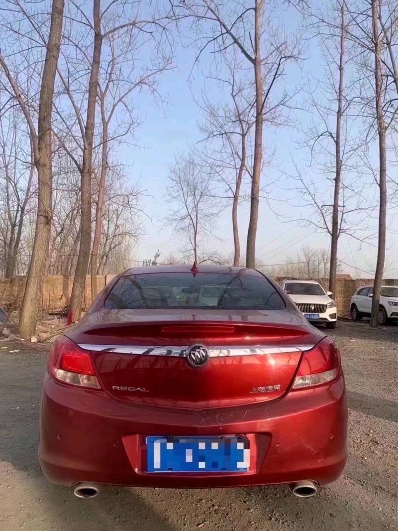 北京10年别克君威3