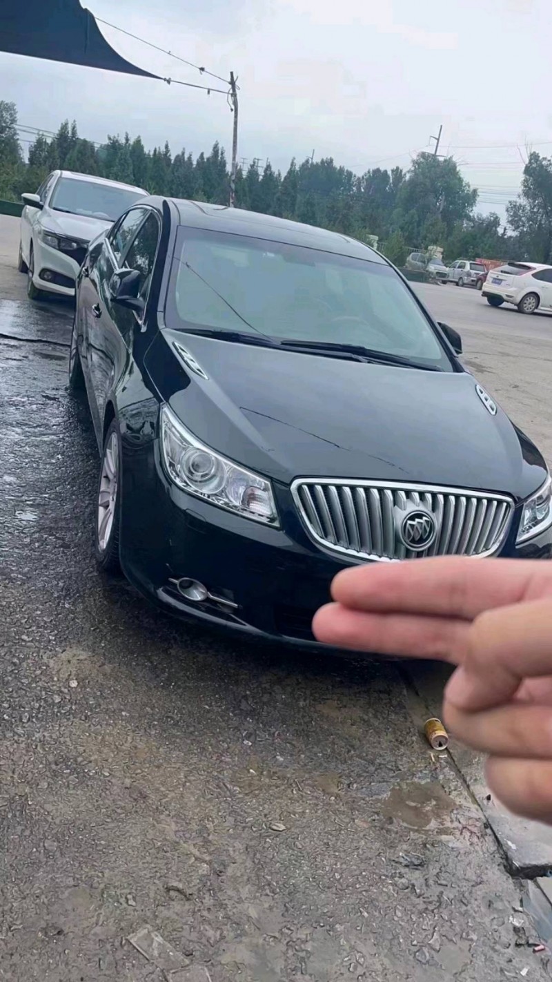 北京11年别克君越1