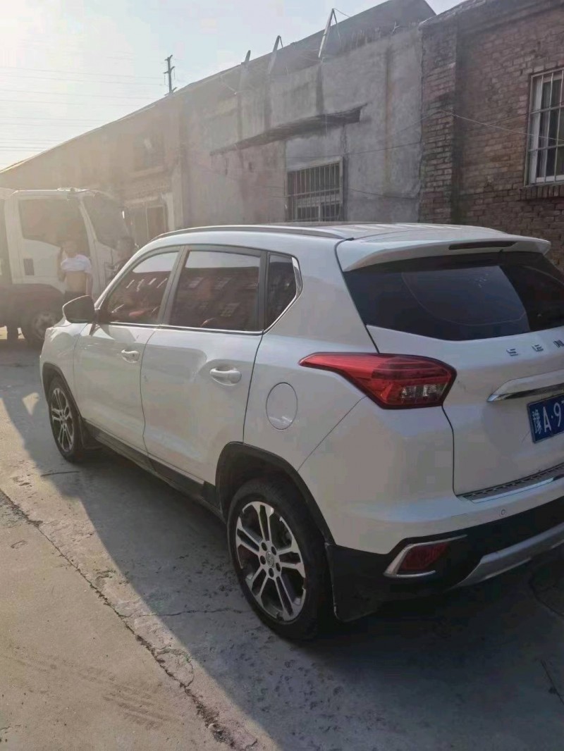 北京18年北汽绅宝X357