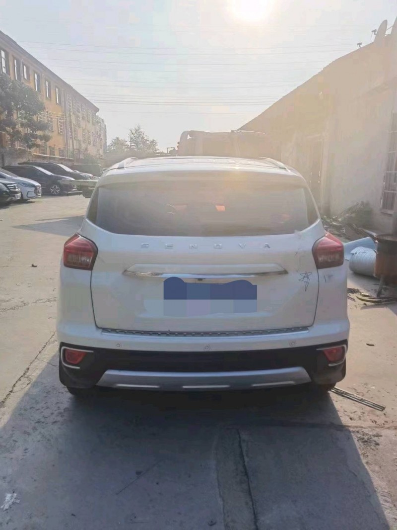 北京18年北汽绅宝X359