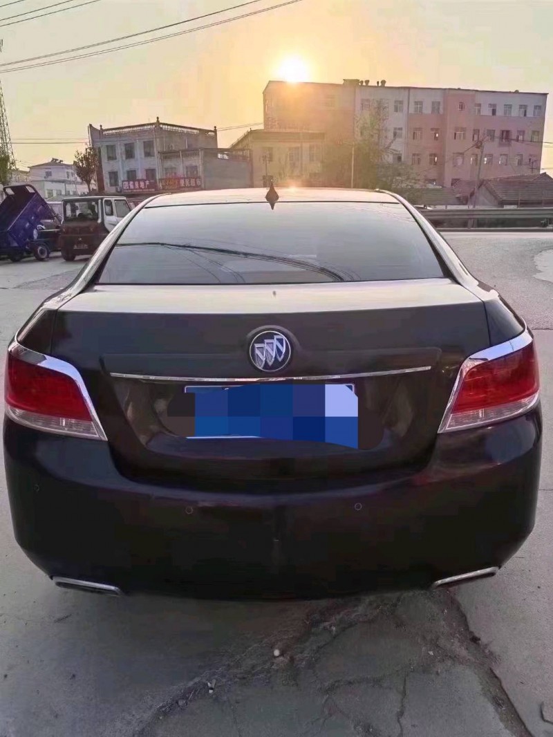 北京15年别克君越3