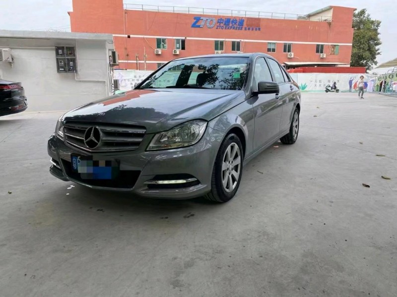 广州13年奔驰C3