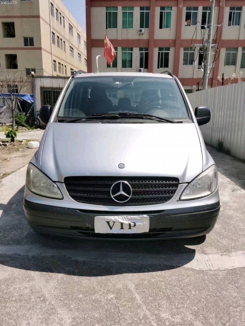 广州11年奔驰威霆1