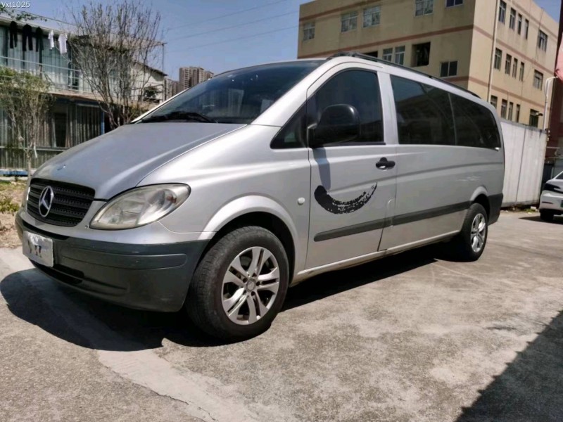 广州11年奔驰威霆3