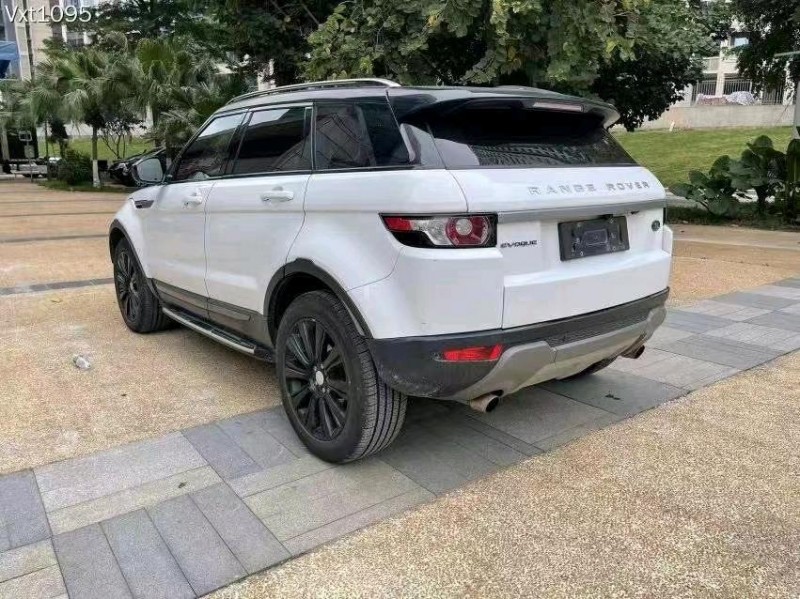 广州15年路虎极光9