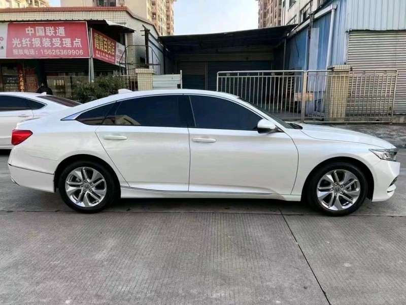 中山21年本田雅阁2