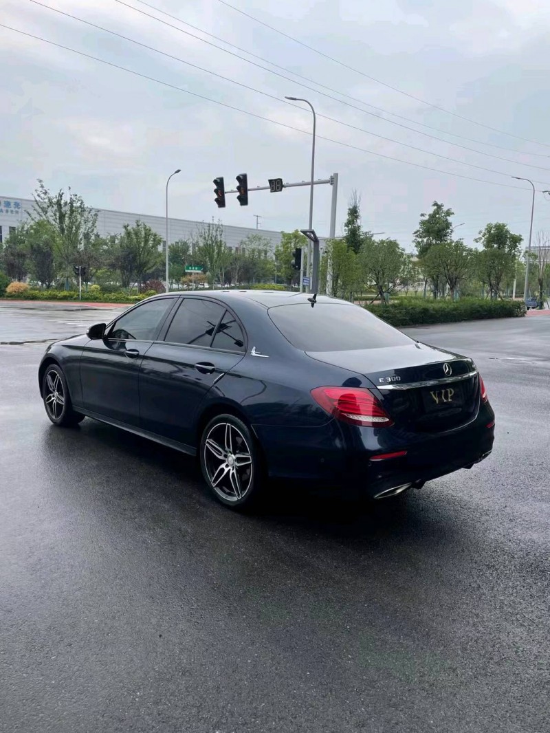 徐州18年奔驰E8