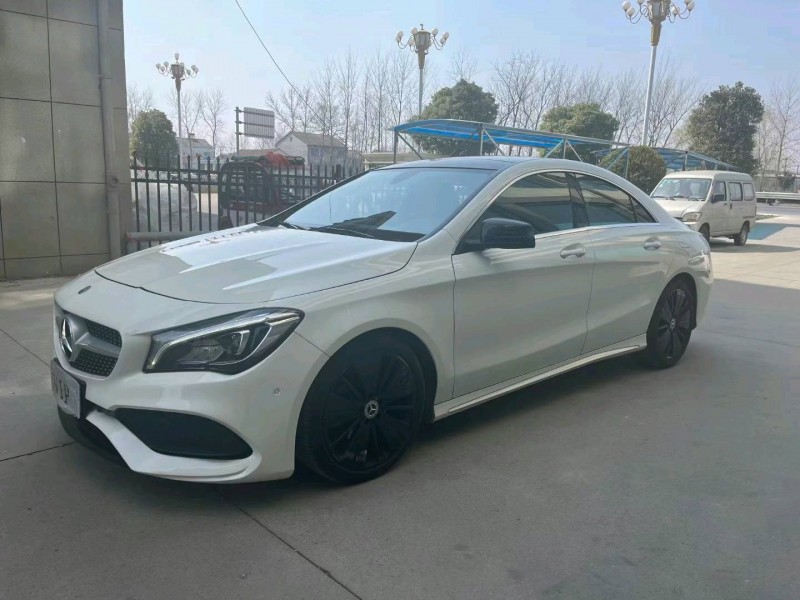 徐州17年奔驰CLA6