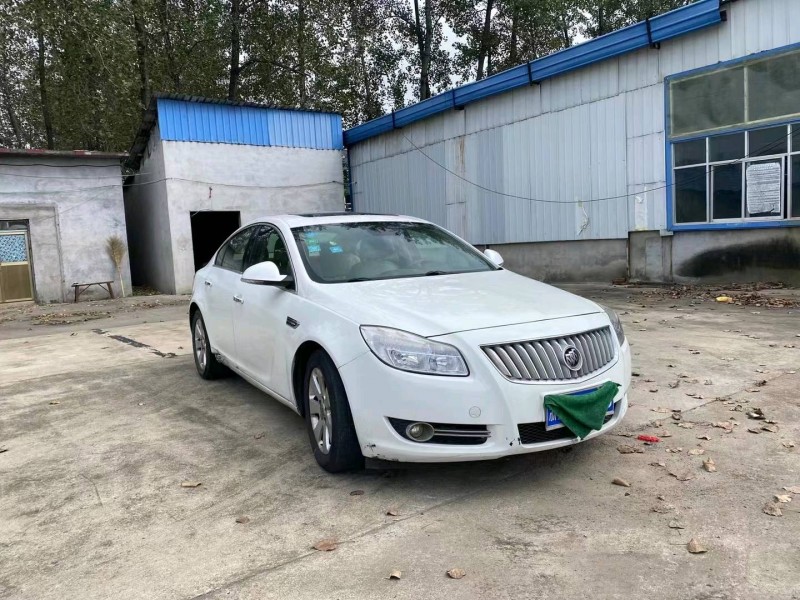 徐州12年别克君威2