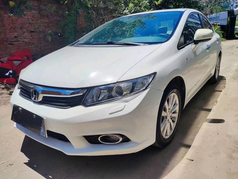 武汉13年本田思域2