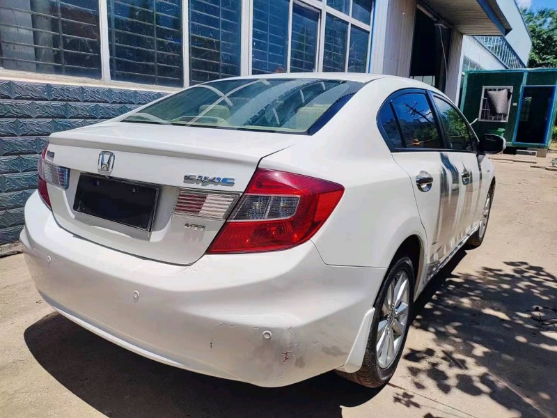 武汉13年本田思域4