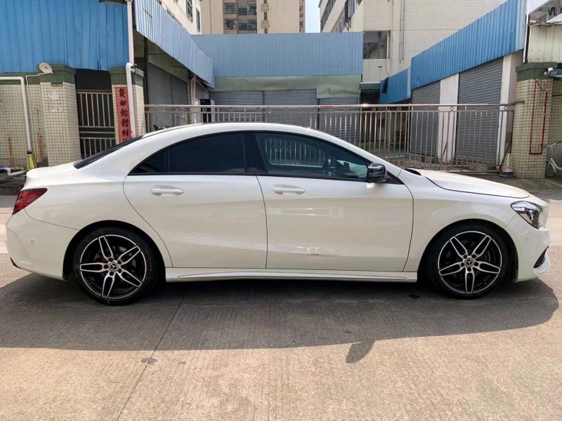 中山18年奔驰CLA2