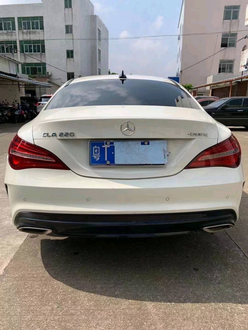 中山18年奔驰CLA4