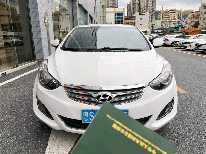 广州13年现代朗动1