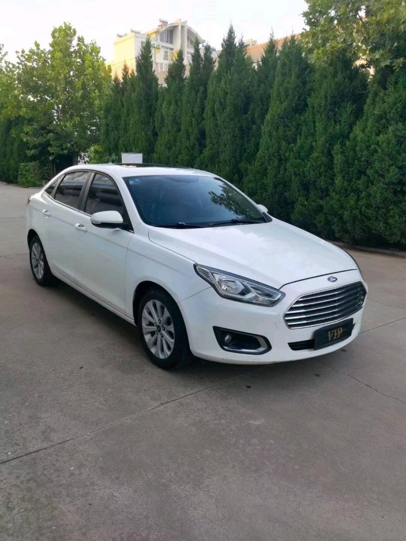 烟台16年福特福睿斯2