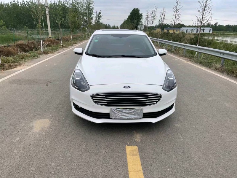 徐州19年福特福睿斯9