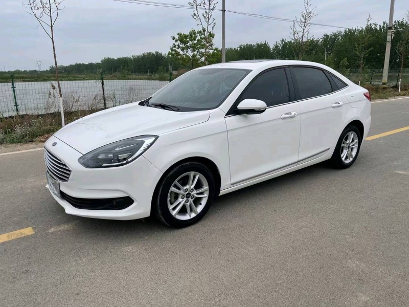 徐州19年福特福睿斯7