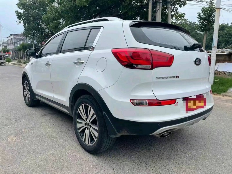 平顶山18年起亚智跑3