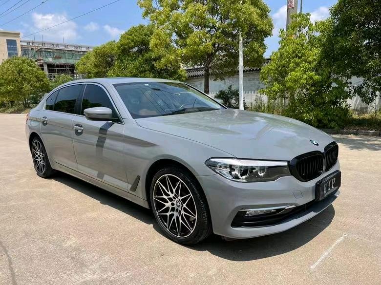 盐城18年宝马5系8