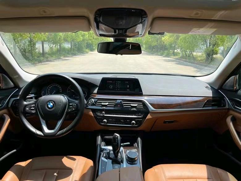 盐城18年宝马5系3