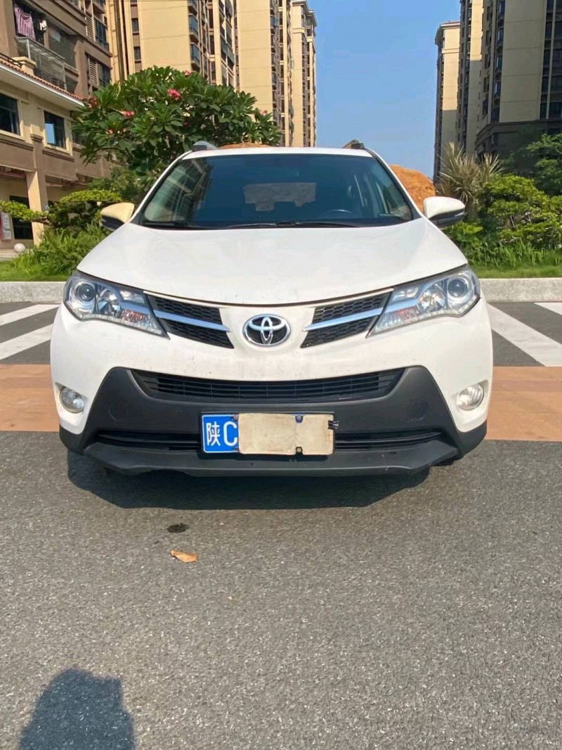 广州14年丰田RAV4荣放7