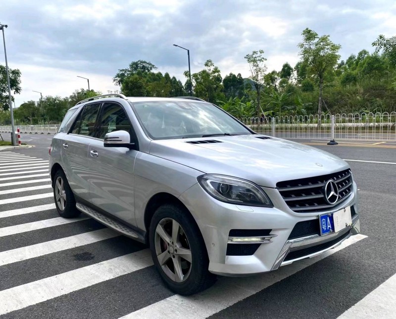 广州13年奔驰ML8