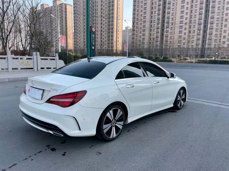 徐州17年奔驰CLA2