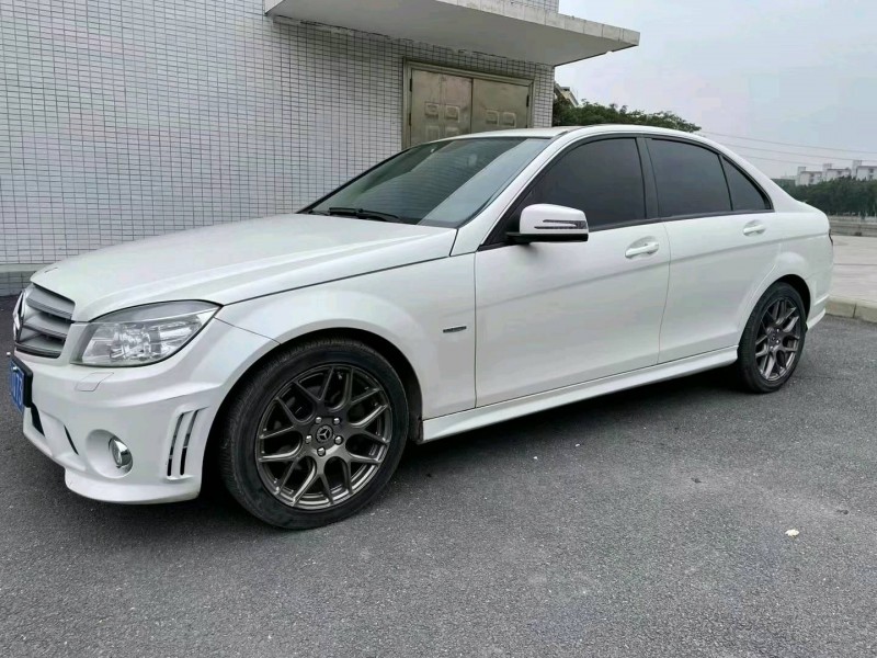 广州11年奔驰C2