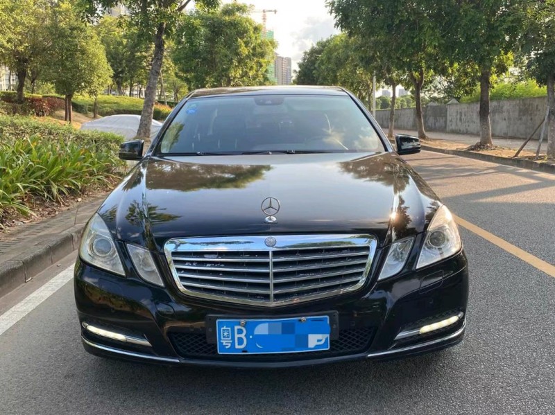 广州13年奔驰E1
