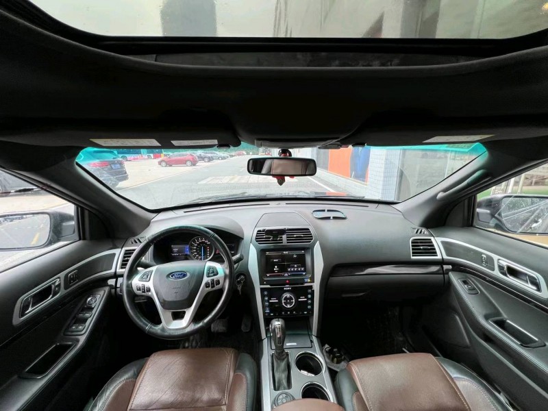 广州14年福特探险者8