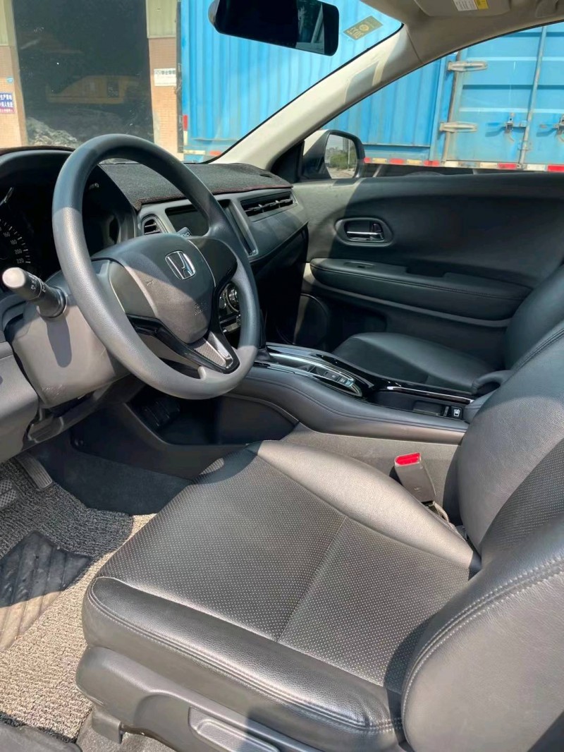 东莞20年本田缤智4