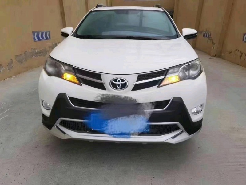 北京14年丰田RAV4荣放1