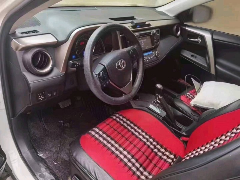 北京14年丰田RAV4荣放4