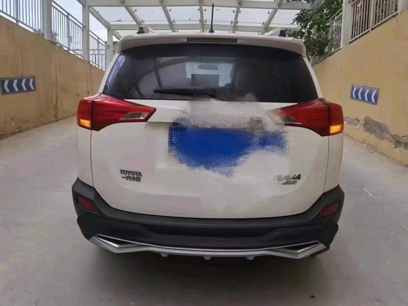 北京14年丰田RAV4荣放9