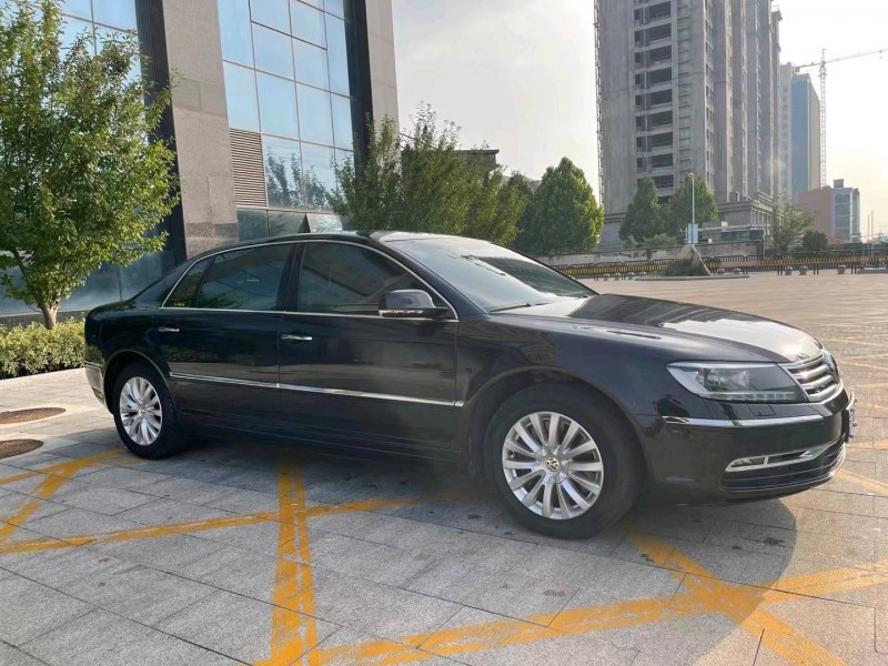 济宁13年大众辉腾3