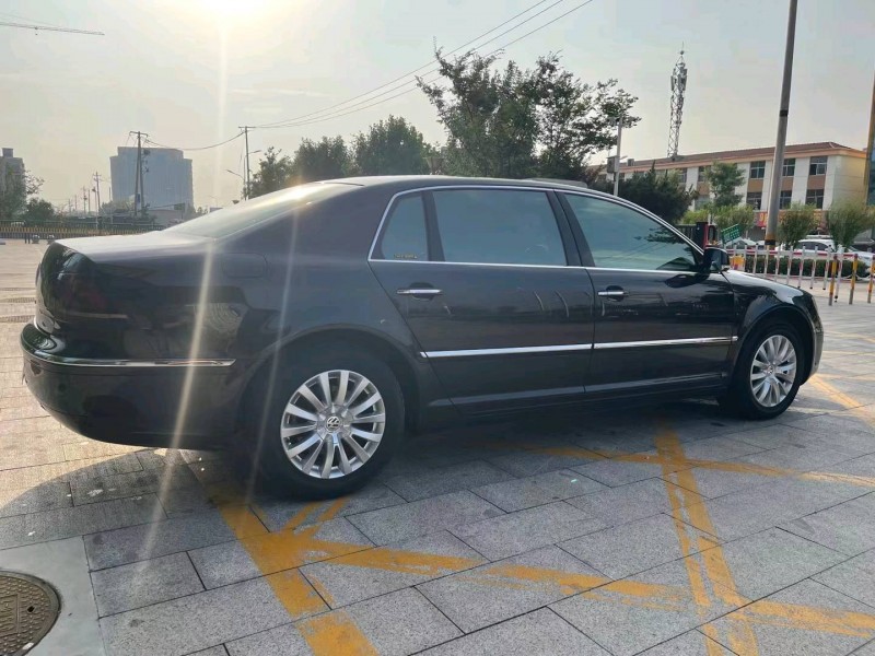 济宁13年大众辉腾7