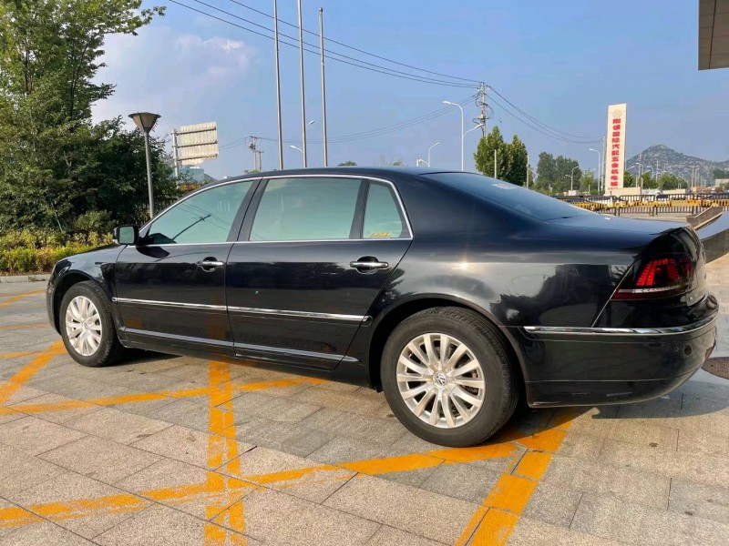 济宁13年大众辉腾8