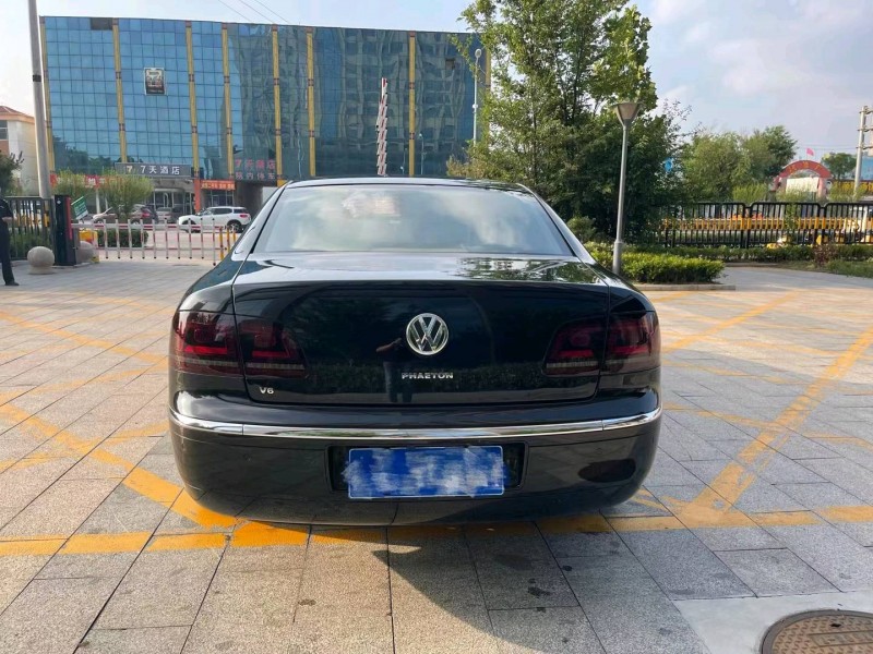 济宁13年大众辉腾9