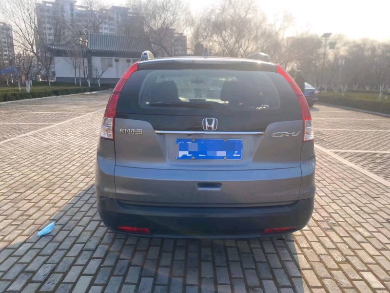 济宁13年本田CR-V9