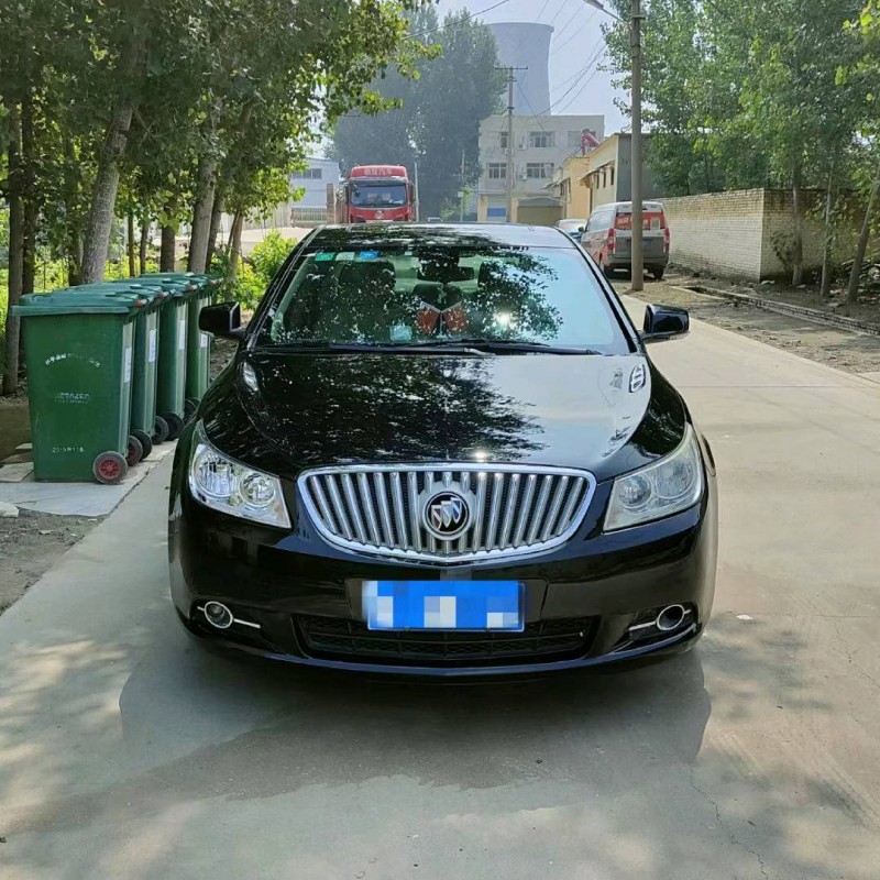 烟台12年别克君越8