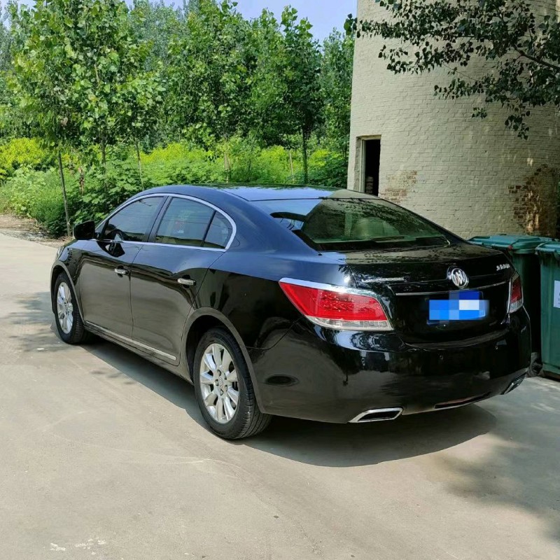 烟台12年别克君越4