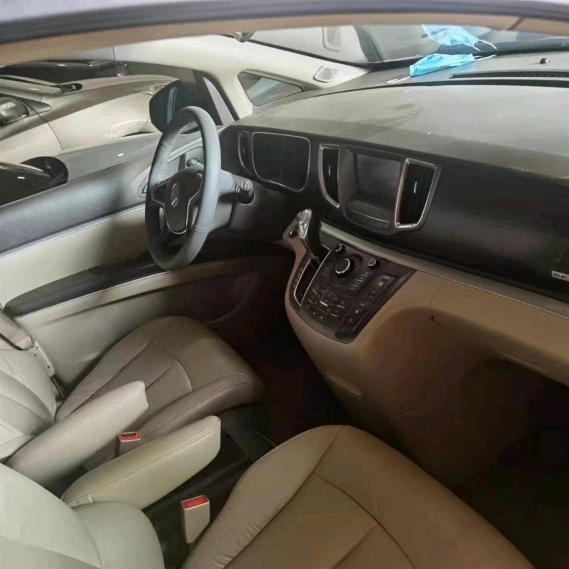 石家庄12年别克GL82