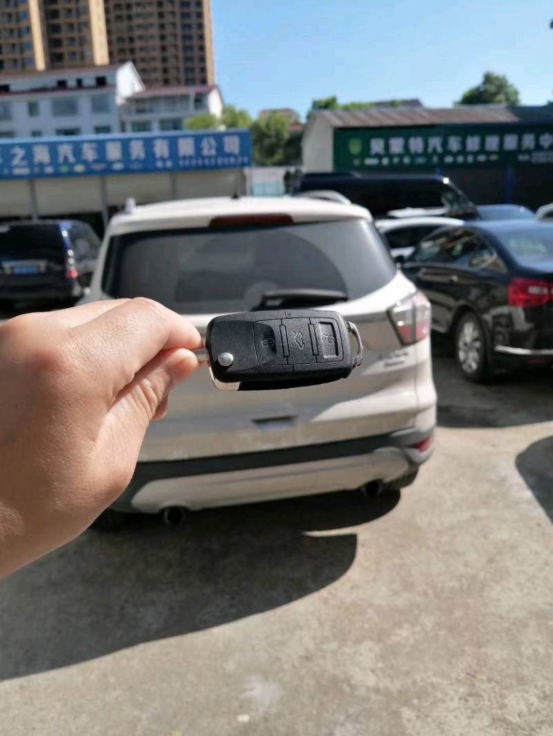 邵阳17年福特翼虎7