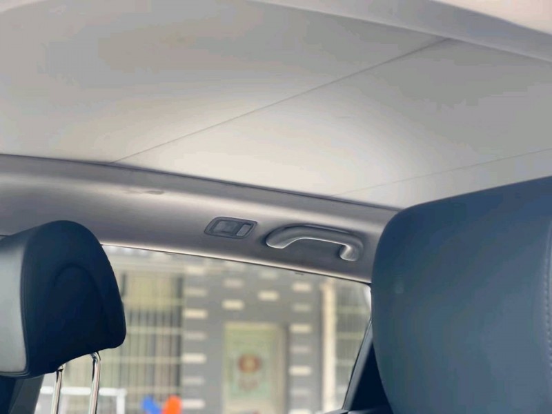 北京16年现代新胜达9