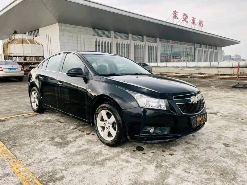 东莞10年雪佛兰科鲁兹3