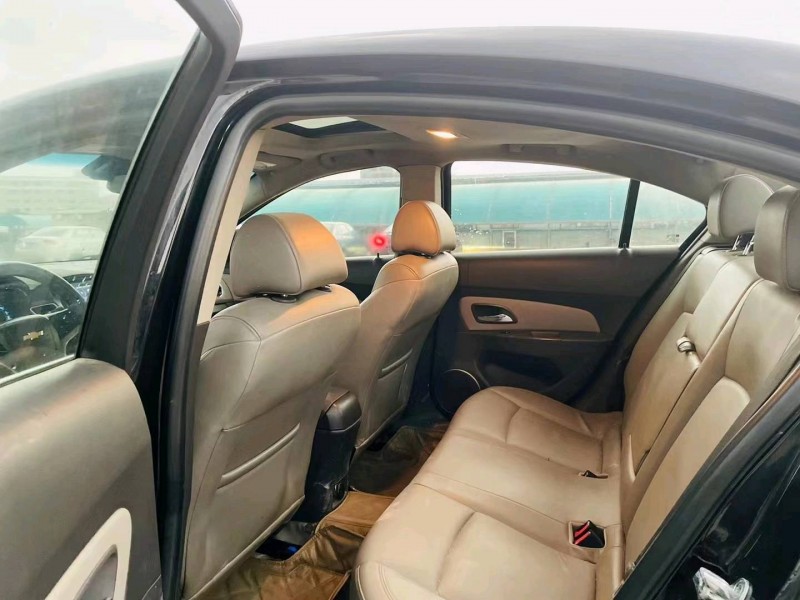 东莞10年雪佛兰科鲁兹4