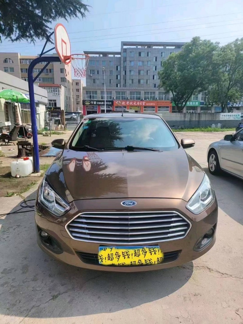 济宁15年福特福睿斯1