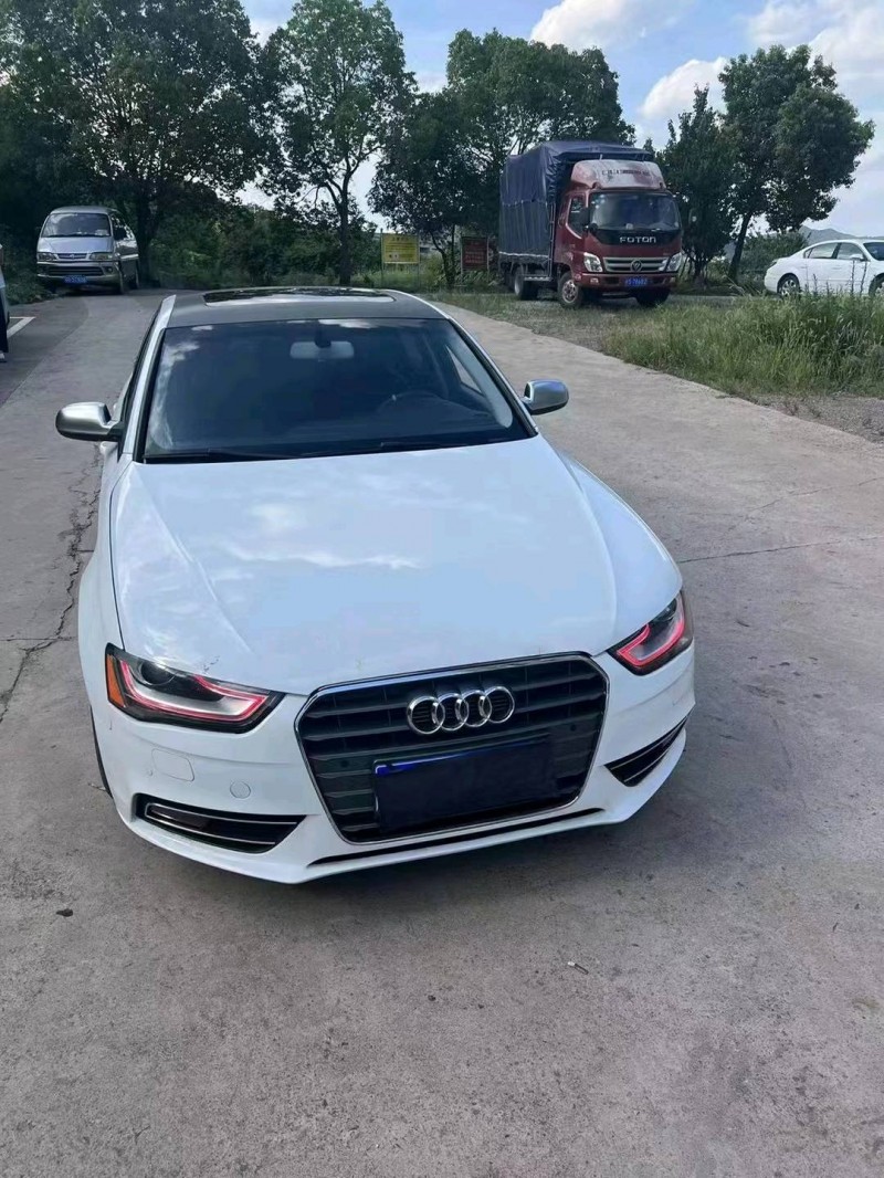 北京13年奥迪A4L8