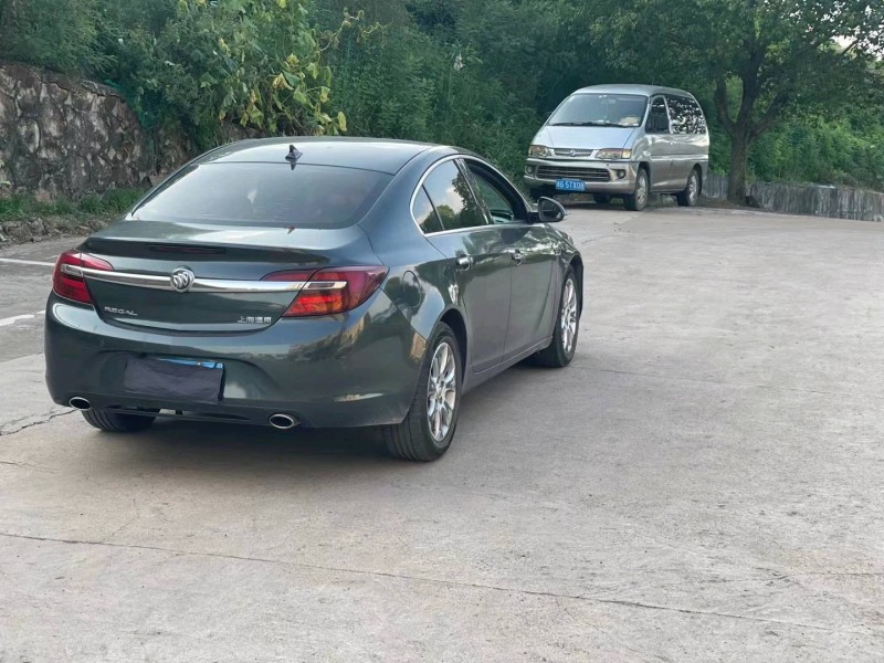 北京14年别克君威4