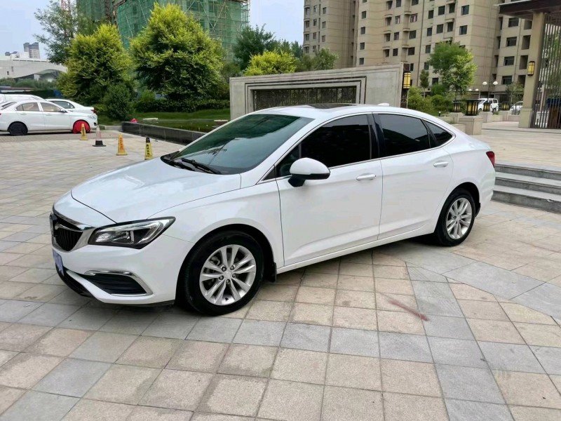 济宁18年别克威朗6